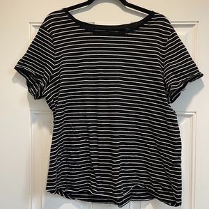 Women's Old Navy Everywhere T-Shirt (Black)